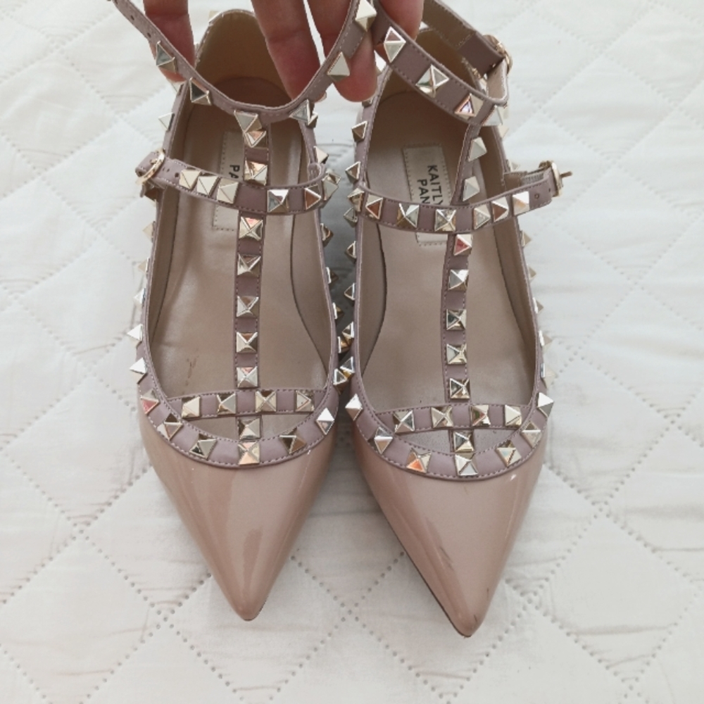 Kaitlyn Pan rockstud caged nude flats